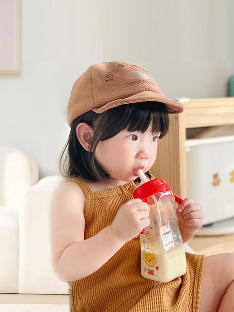 M&M弧形奶瓶展示